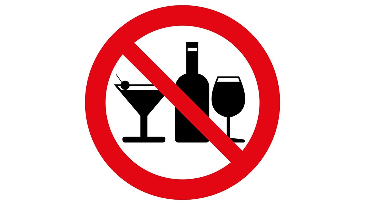 Minum minuman beralkohol adalah dilarang dalam Diet Dukan